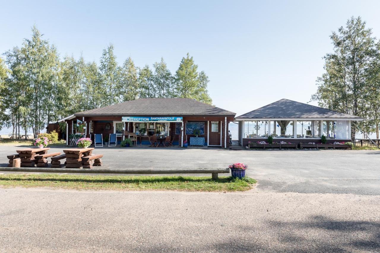 Lomakyla Kultahiekat Hotel Manamansalo Exterior foto